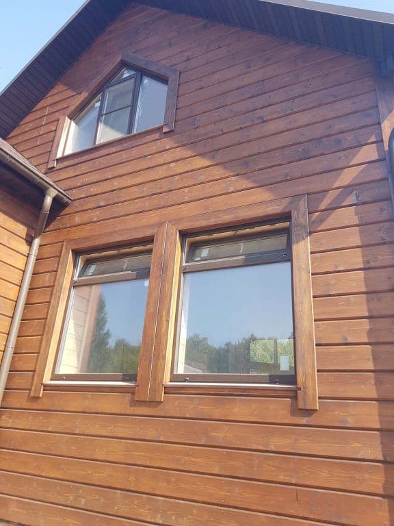 Установка окон в деревянный дом московской области из профиля Софтлайн