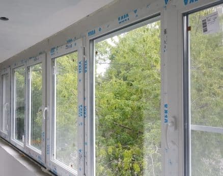 Остекление теплого балкона VEKA Softline 70
