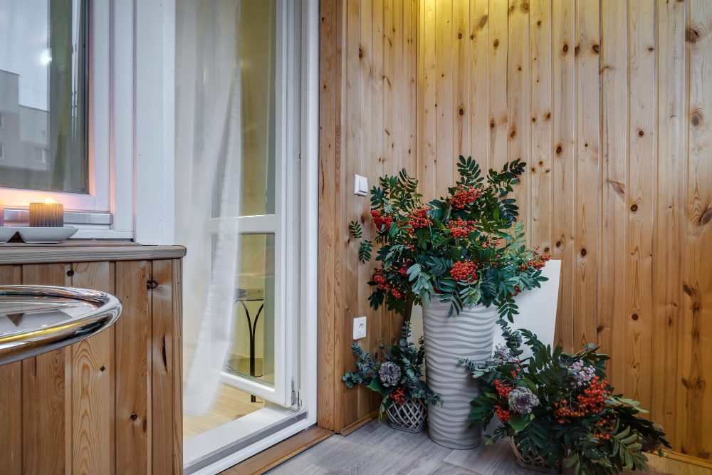 10 вариантов внутренней отделки балконов и лоджии