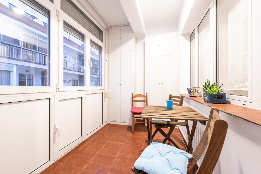 Чем отделать балкон изнутри? 5 лучших вариантов с примерами